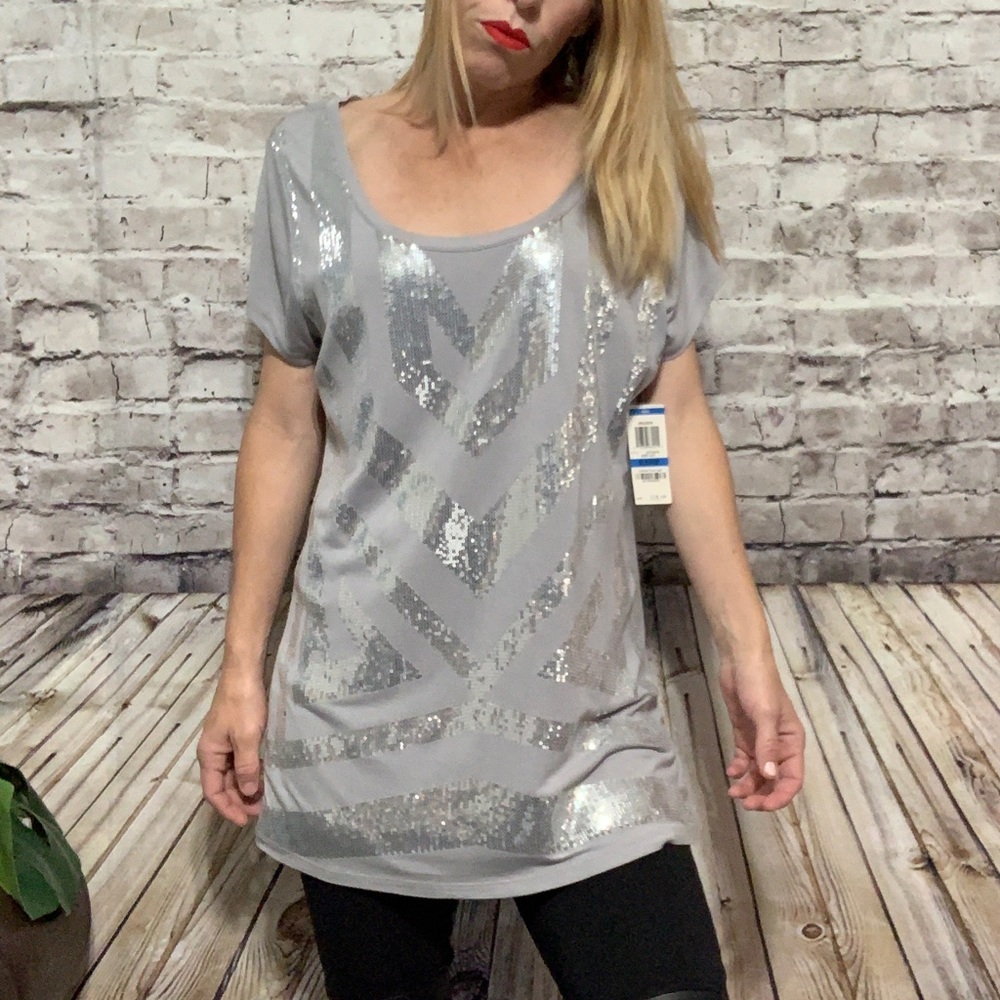 ‼️🆕INC Sparkling Tee Size XL‼️ HH12